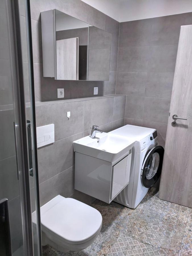 Old Town 1 Bdr, A/C, W/Parking Daire Bratislava Dış mekan fotoğraf